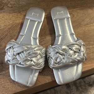 Marc Fisher Silver flat Saldana size 8